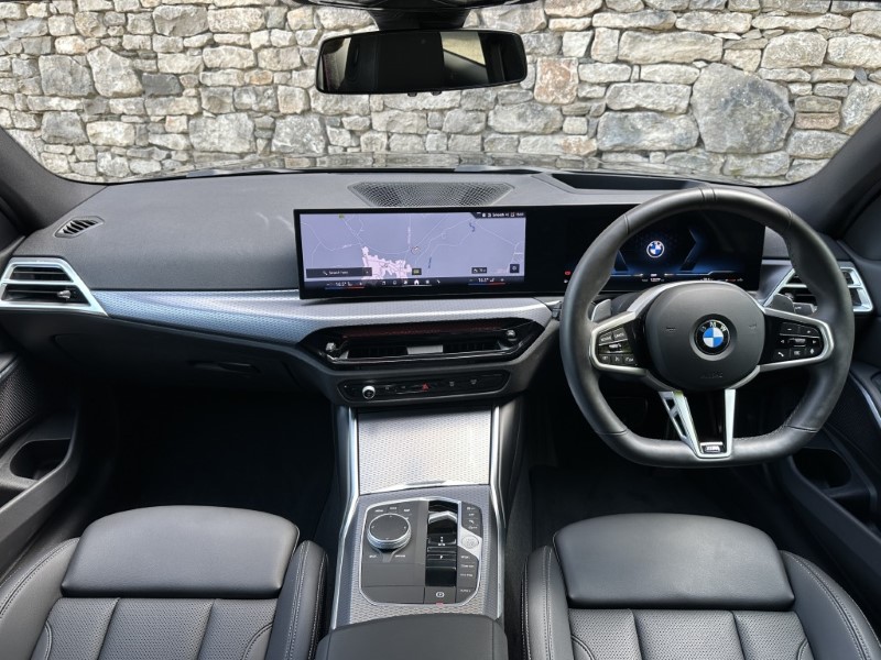 2025 (75) BMW 3 SERIES 320i M Sport 4dr Saloon 5547632