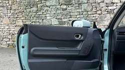 2025 (75) MINI COOPER 1.5 C Classic 3dr Auto 5536578