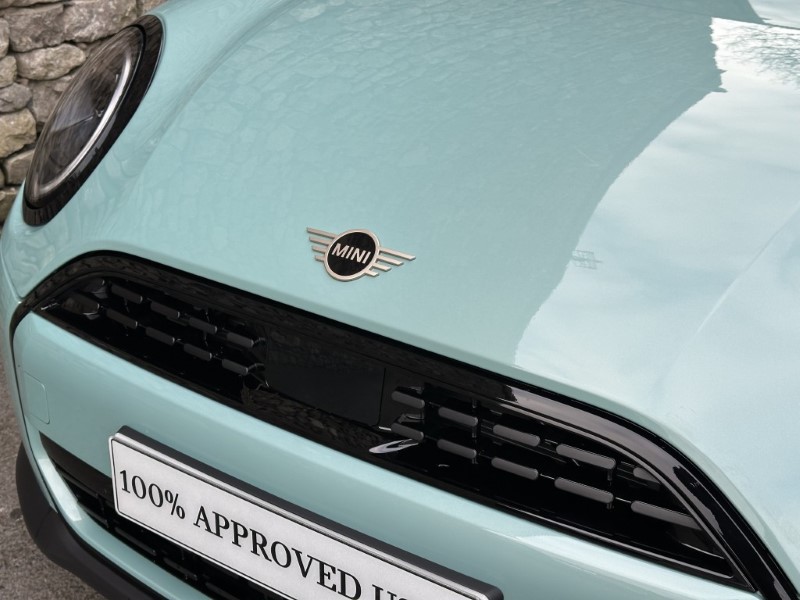 2025 (75) MINI COOPER 1.5 C Classic 3dr Auto 5536566