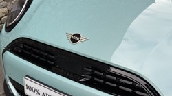 2025 (75) MINI COOPER 1.5 C Classic 3dr Auto 5536566