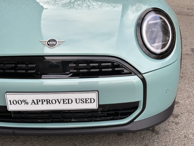 2025 (75) MINI COOPER 1.5 C Classic 3dr Auto 5536565
