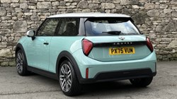 2025 (75) MINI COOPER 1.5 C Classic 3dr Auto 5536577