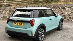 2025 (75) MINI COOPER 1.5 C Classic 3dr Auto 5536604