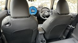 2025 (75) MINI COOPER 1.5 C Classic 3dr Auto 5536581
