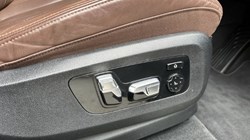 2022 (22) BMW X7 xDrive40d MHT M Sport 5dr 5649352