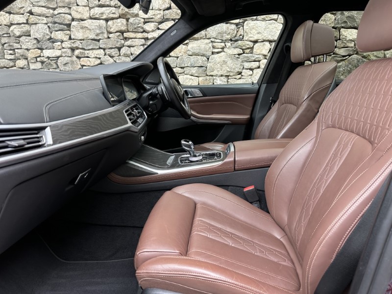 2022 (22) BMW X7 xDrive40d MHT M Sport 5dr 5649381