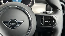 2024 (24) MINI HATCHBACK 1.5 Cooper Exclusive 3dr Auto 5573067