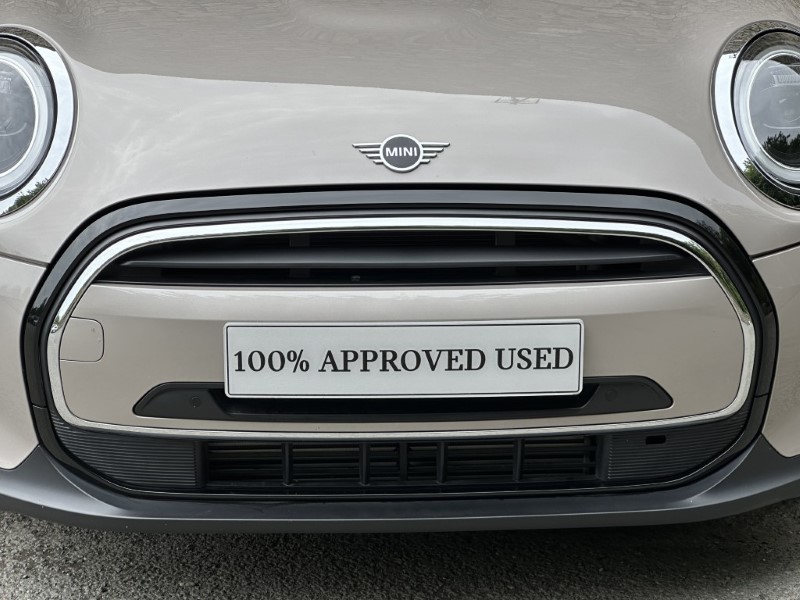 2024 (24) MINI HATCHBACK 1.5 Cooper Exclusive 3dr Auto 5573109