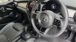 2024 (24) MINI HATCHBACK 1.5 Cooper Exclusive 3dr Auto 5573052