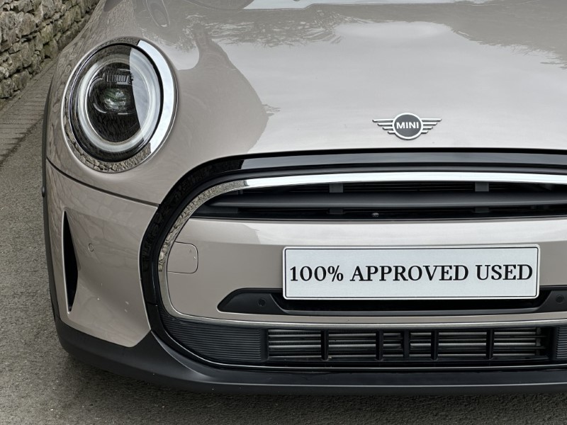 2024 (24) MINI HATCHBACK 1.5 Cooper Exclusive 3dr Auto 5573068