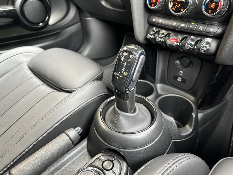 2024 (24) MINI HATCHBACK 1.5 Cooper Exclusive 3dr Auto 5573060
