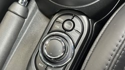 2024 (24) MINI HATCHBACK 1.5 Cooper Exclusive 3dr Auto 5573061