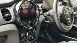 2024 (24) MINI HATCHBACK 1.5 Cooper Exclusive 3dr Auto 5573073