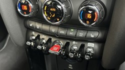 2024 (24) MINI HATCHBACK 1.5 Cooper Exclusive 3dr Auto 5573062