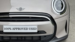 2024 (24) MINI HATCHBACK 1.5 Cooper Exclusive 3dr Auto 5573069
