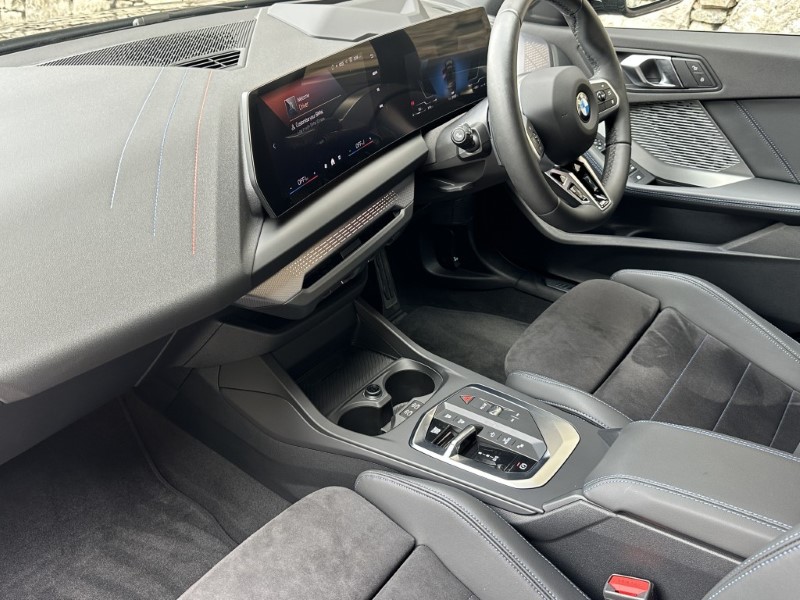 2026 (26) BMW 1 SERIES 123 xDrive M Sport 5dr  5581410