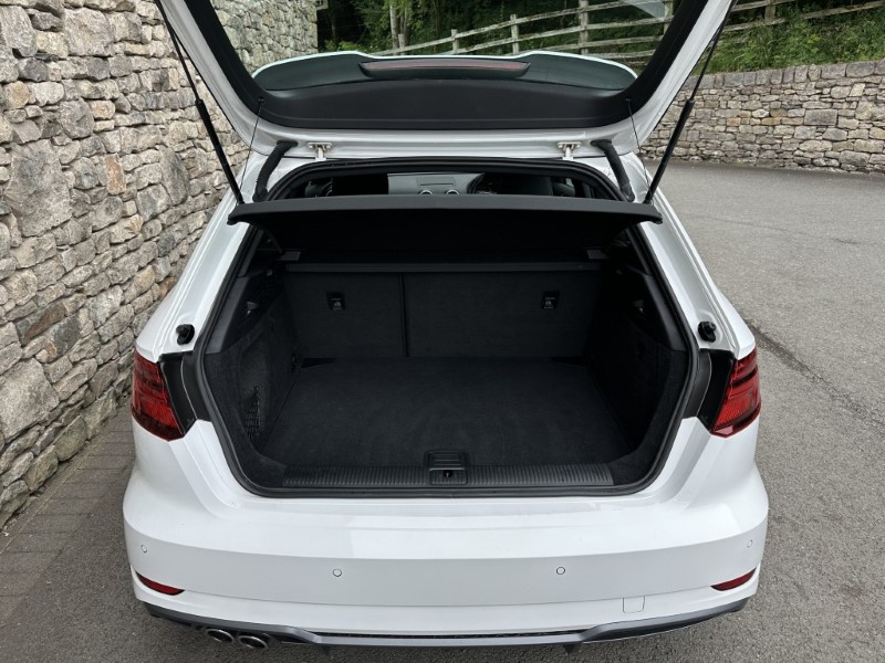 2018 (18) AUDI A3 1.5 TFSI S Line 5dr 5566107