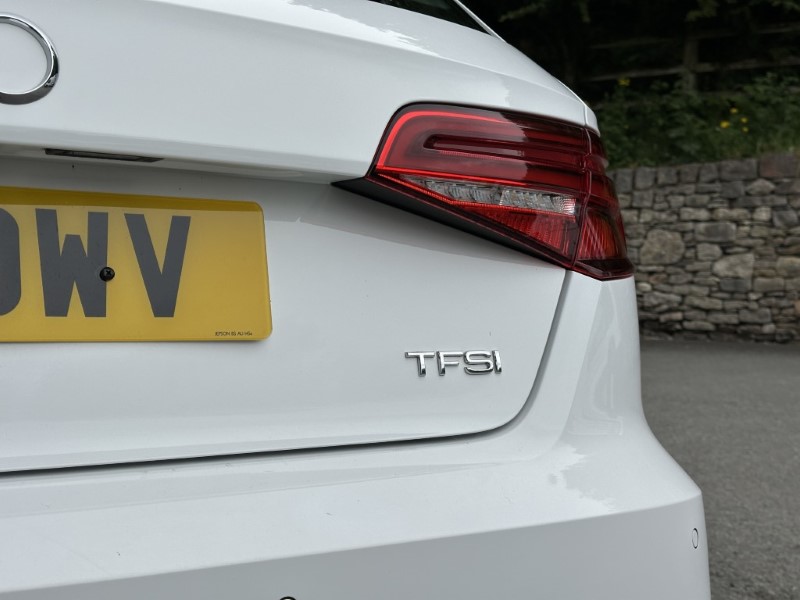 2018 (18) AUDI A3 1.5 TFSI S Line 5dr 5566106