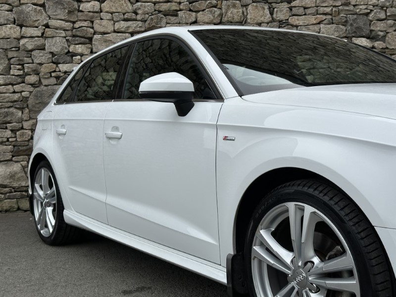 2018 (18) AUDI A3 1.5 TFSI S Line 5dr 5566166