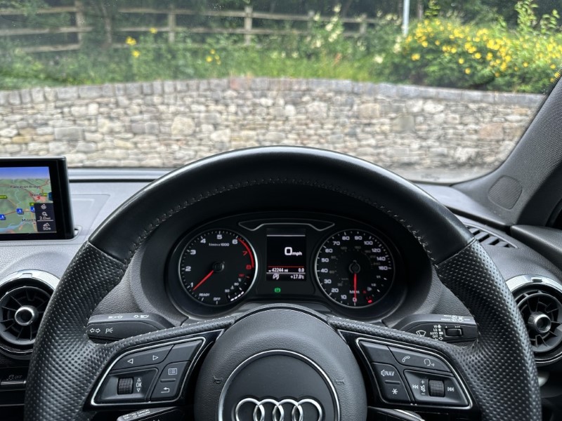 2018 (18) AUDI A3 1.5 TFSI S Line 5dr 5566157