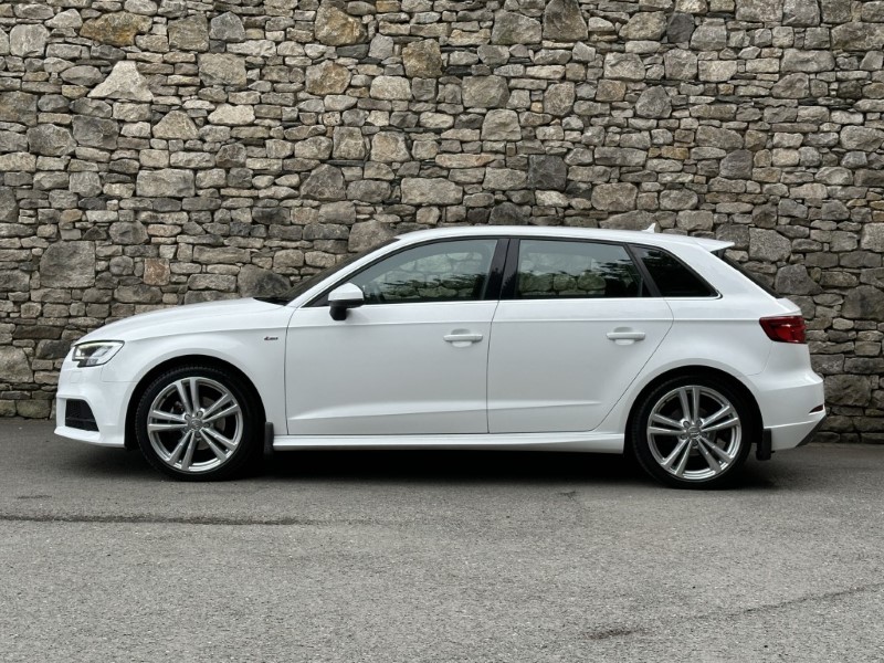 2018 (18) AUDI A3 1.5 TFSI S Line 5dr 5566138