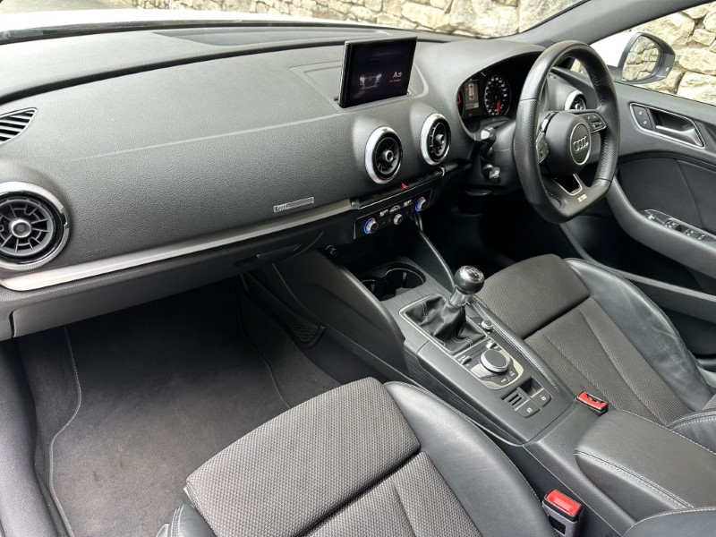 2018 (18) AUDI A3 1.5 TFSI S Line 5dr 5566136