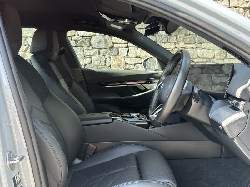 2024 (24) BMW I5 eDrive40 M Sport Saloon  5593543