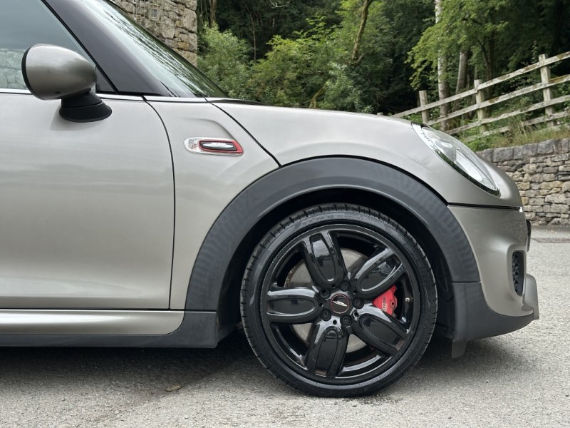 2017 (17) MINI CONVERTIBLE 2.0 John Cooper Works 2dr 5576914
