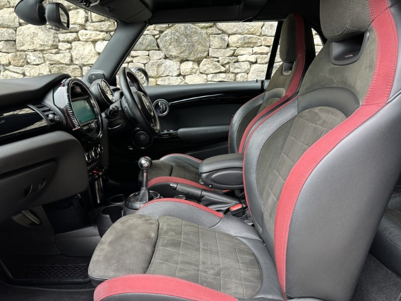 2017 (17) MINI CONVERTIBLE 2.0 John Cooper Works 2dr 5576884