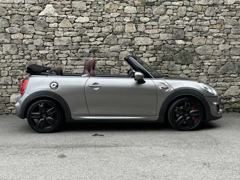 2017 (17) MINI CONVERTIBLE 2.0 John Cooper Works 2dr 5576923