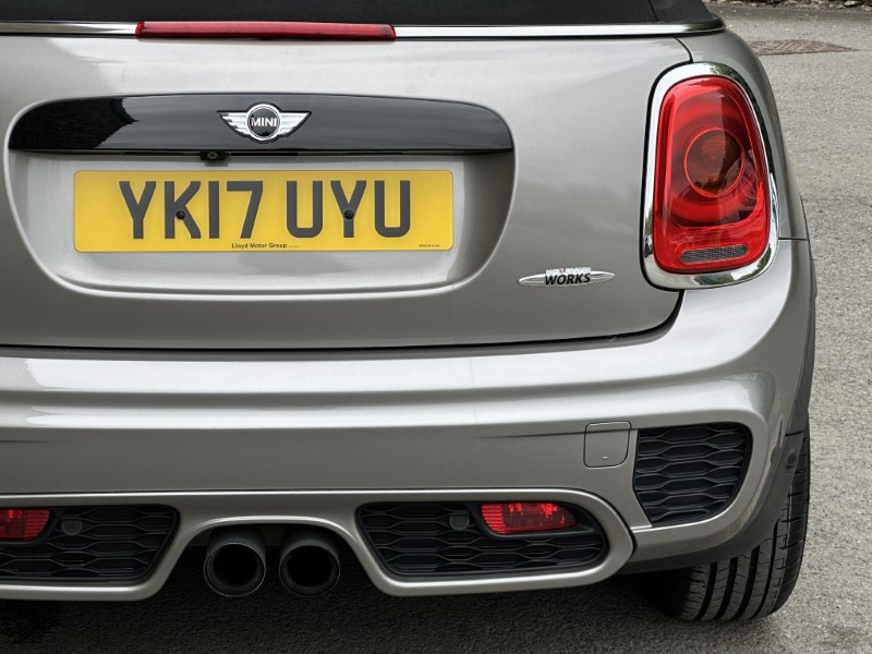 2017 (17) MINI CONVERTIBLE 2.0 John Cooper Works 2dr 5576858