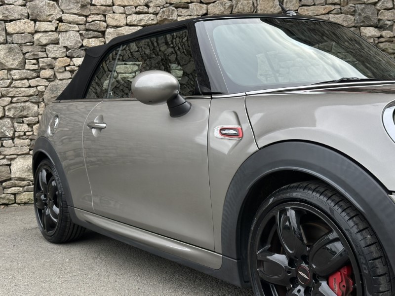 2017 (17) MINI CONVERTIBLE 2.0 John Cooper Works 2dr 5576917