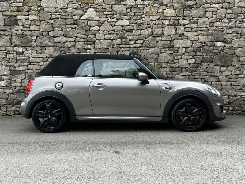 2017 (17) MINI CONVERTIBLE 2.0 John Cooper Works 2dr 5576855