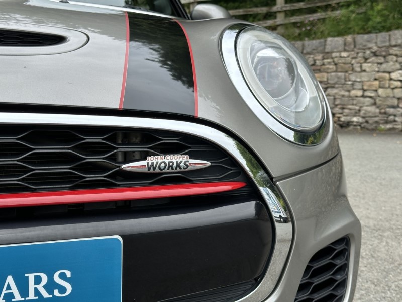 2017 (17) MINI CONVERTIBLE 2.0 John Cooper Works 2dr 5576883