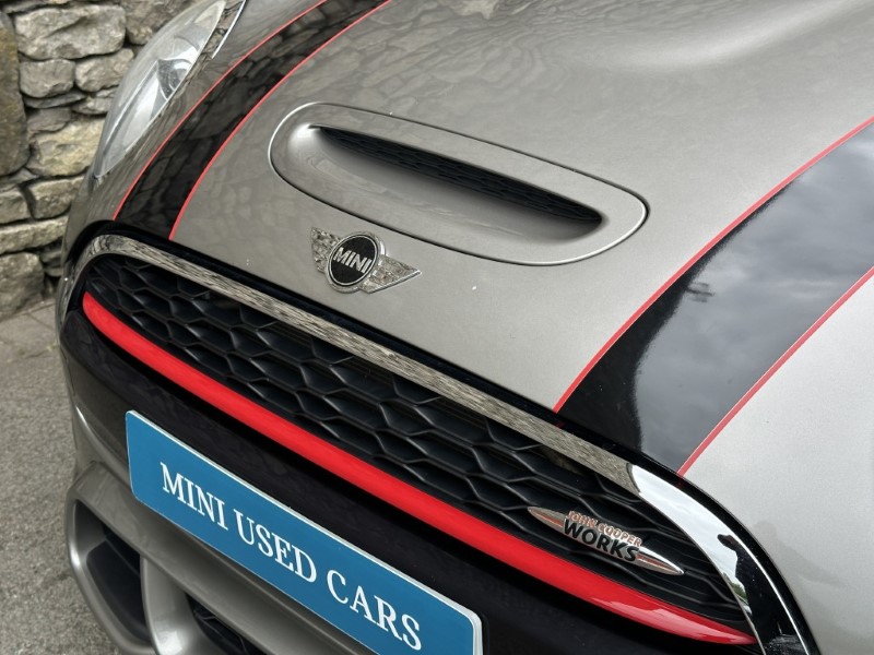 2017 (17) MINI CONVERTIBLE 2.0 John Cooper Works 2dr 5576882
