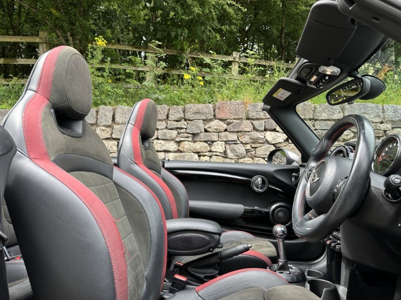 2017 (17) MINI CONVERTIBLE 2.0 John Cooper Works 2dr 5576927