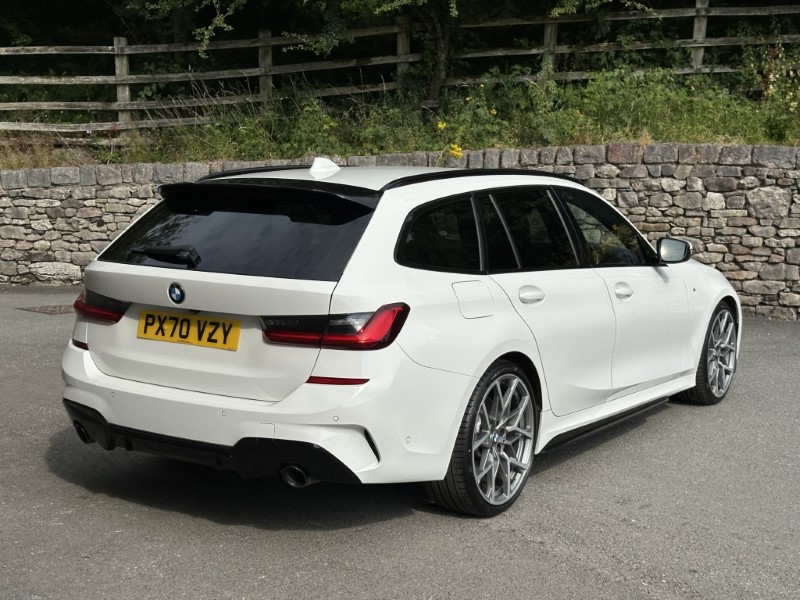 2020 (70) BMW 3 SERIES 320d MHT M Sport Touring  5620531