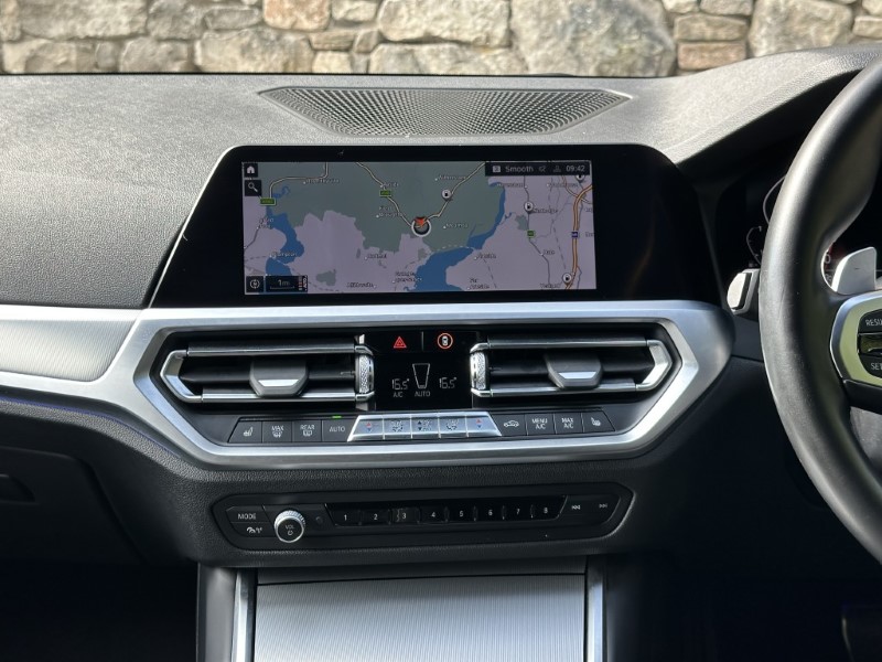 2020 (70) BMW 3 SERIES 320d MHT M Sport Touring  5620505