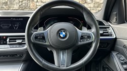 2020 (70) BMW 3 SERIES 320d MHT M Sport Touring 5620502