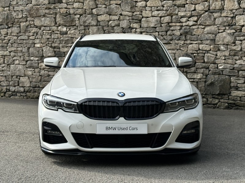 2020 (70) BMW 3 SERIES 320d MHT M Sport Touring  5620520