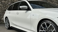 2020 (70) BMW 3 SERIES 320d MHT M Sport Touring 5620530