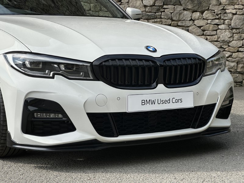 2020 (70) BMW 3 SERIES 320d MHT M Sport Touring  5620522