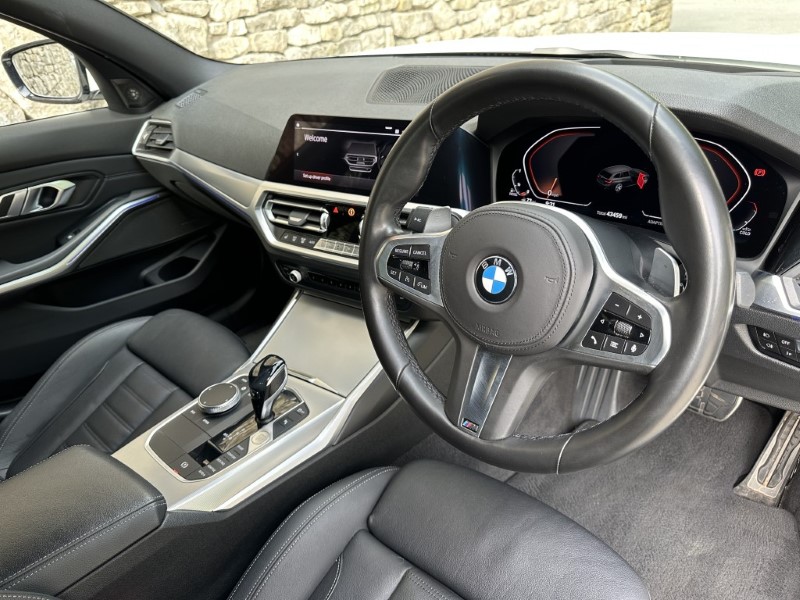 2020 (70) BMW 3 SERIES 320d MHT M Sport Touring  5620467