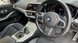 2020 (70) BMW 3 SERIES 320d MHT M Sport Touring 5620467