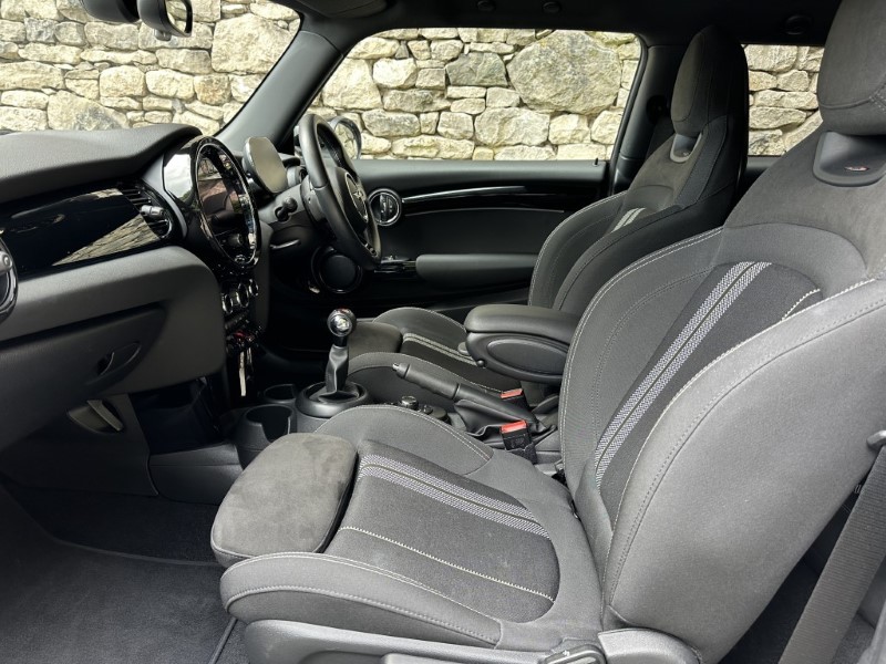 2023 (73) MINI HATCHBACK 1.5 Cooper Sport 3dr 5568472