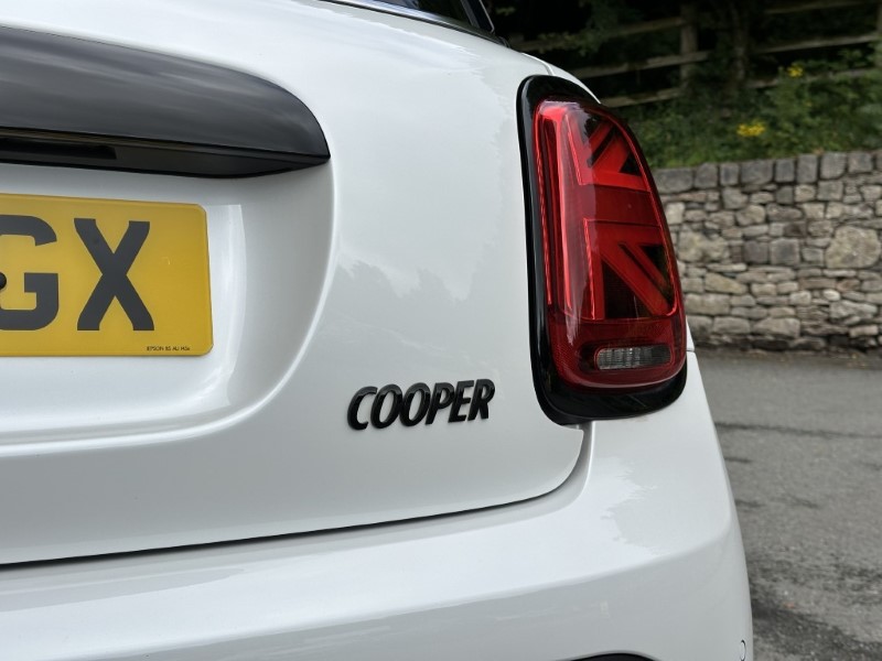 2023 (73) MINI HATCHBACK 1.5 Cooper Sport 3dr 5568451