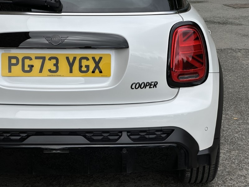 2023 (73) MINI HATCHBACK 1.5 Cooper Sport 3dr 5568450