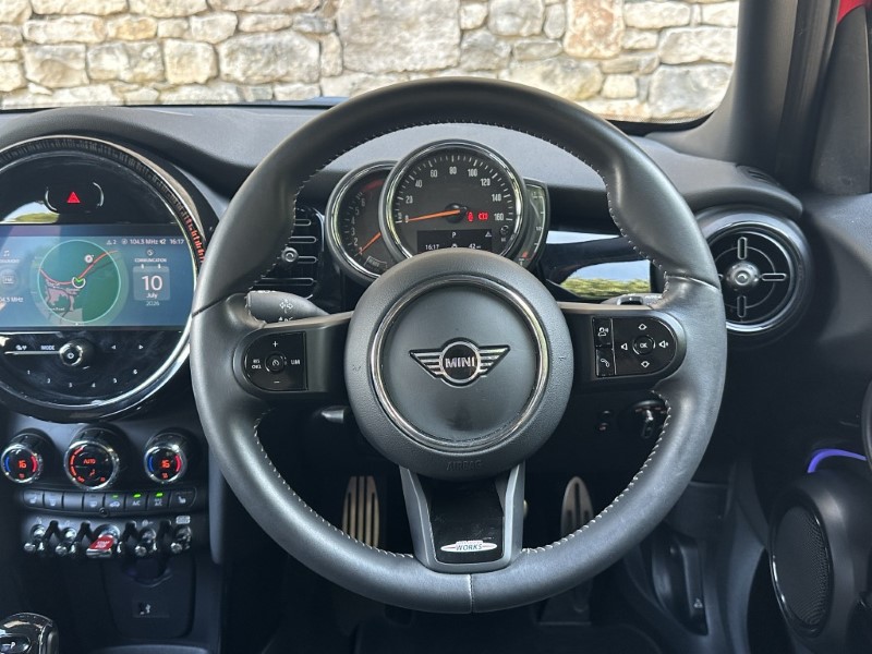 2022 (22) MINI HATCHBACK 1.5 Cooper Sport 5dr 5601042