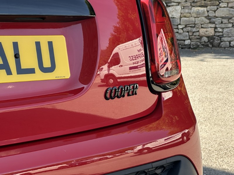 2022 (22) MINI HATCHBACK 1.5 Cooper Sport 5dr 5600998