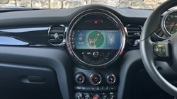 2022 (22) MINI HATCHBACK 1.5 Cooper Sport 5dr 5601045